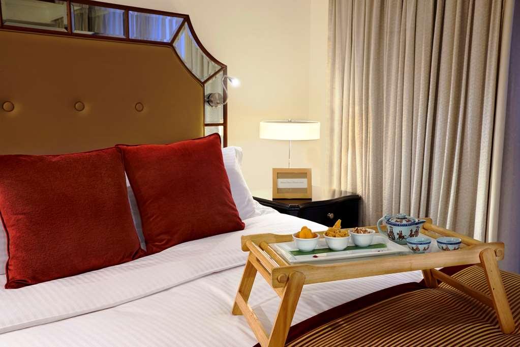 ディスカバリー スイーツ ホテル Pasig City 部屋 写真